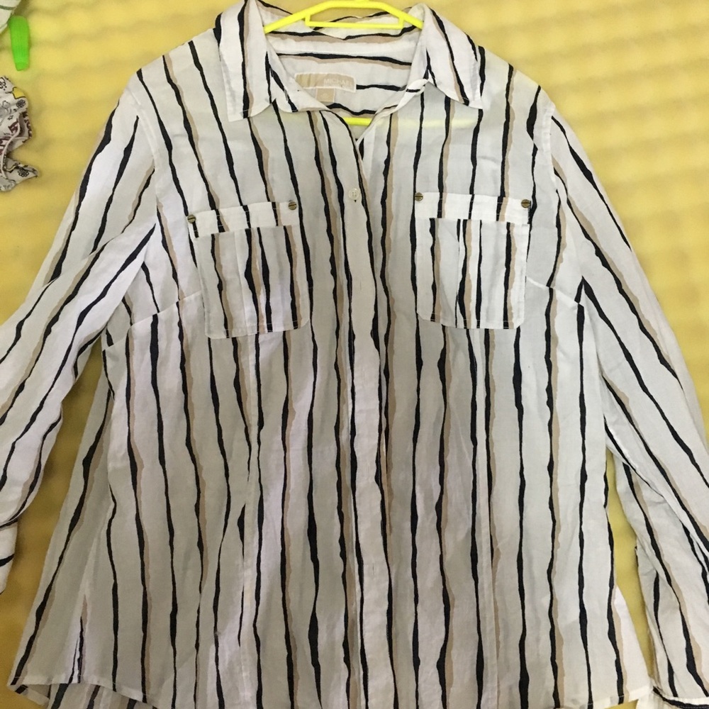 Beautiful Michael Kors top. Stripped.